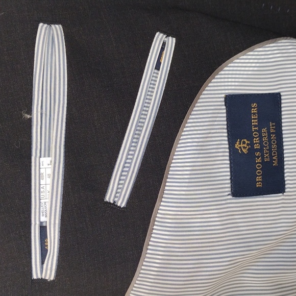 Brooks Brothers - Picture 6 of 8